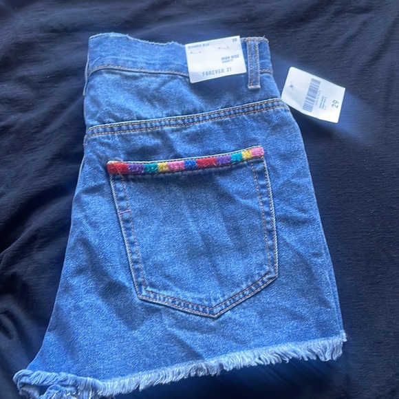 A soft feel to the skin causal embroidered blue denim shots by Forever 21 - Picture 5 of 6